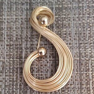 Vintage Gold Tone Metal Wire Brooch